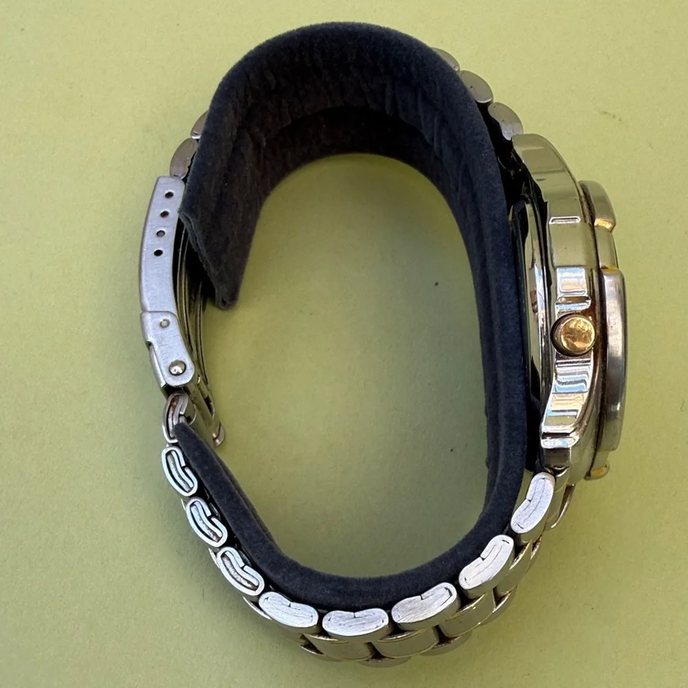 Vintage 90’s Bulova Two-Tone Gold and Silver Watch